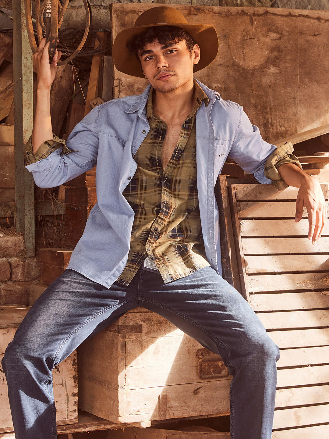 Crimsoune Club Men Olive Green Slim Fit Checked Reversible Casual Shirt