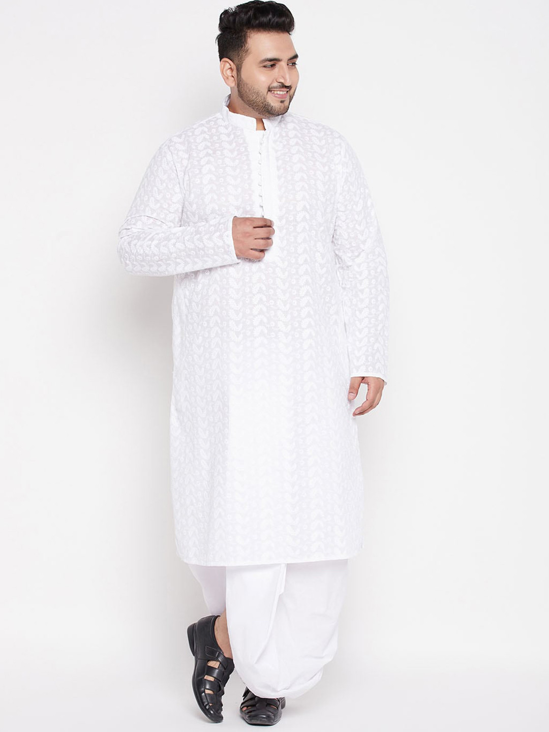 VASTRAMAY Plus Size Men White Ethnic Motifs Embroidered Cotton Kurta with Dhoti Pants