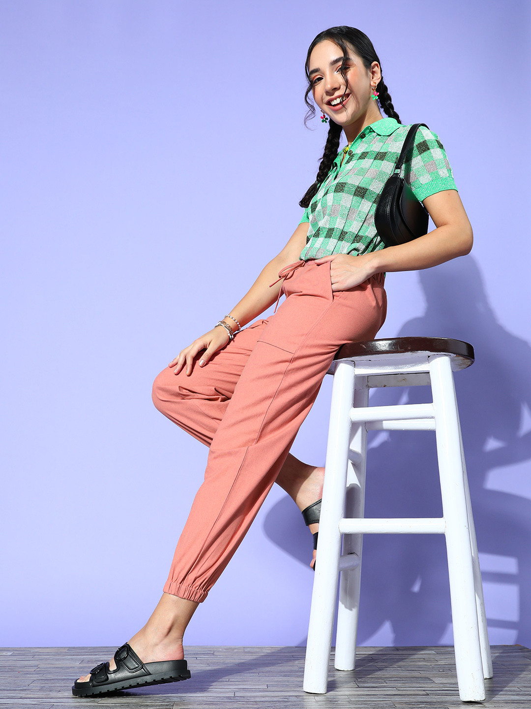 Berrylush Women Pink Solid Utility Jogger