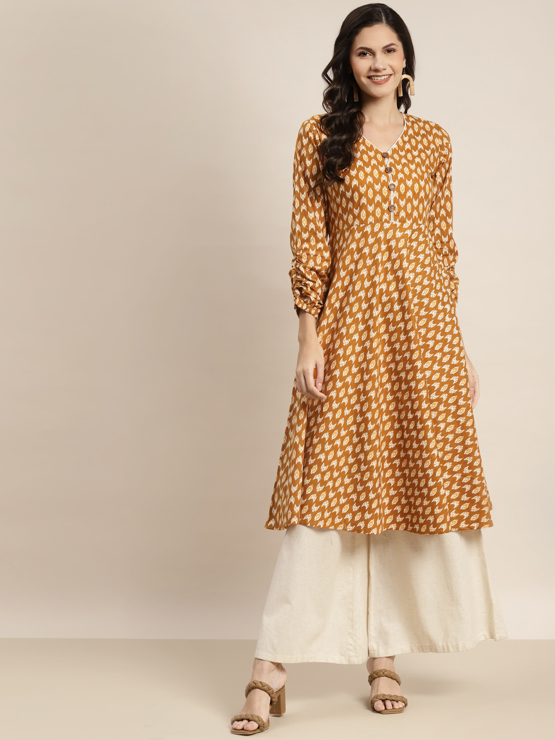 Jompers Women Yellow & Off White Ikkat Printed Anarkali Kurta