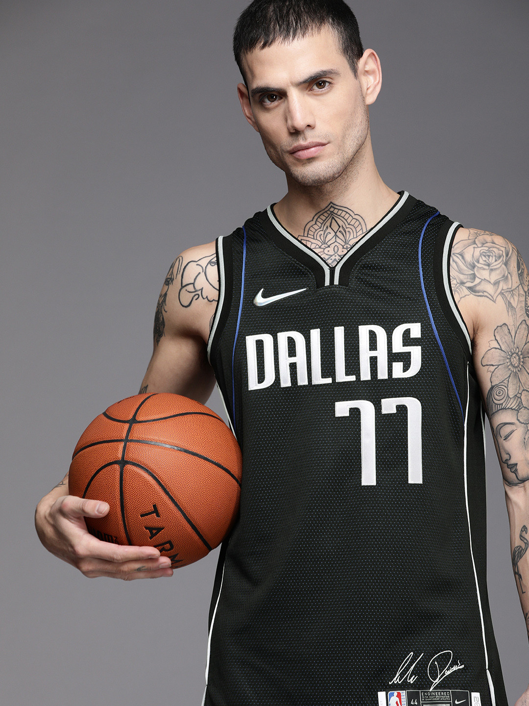 Nike Men Black Self Design SEL MNK Dri-Fit Roy Luka Doncic Basketball Tank Jersey Tshirt