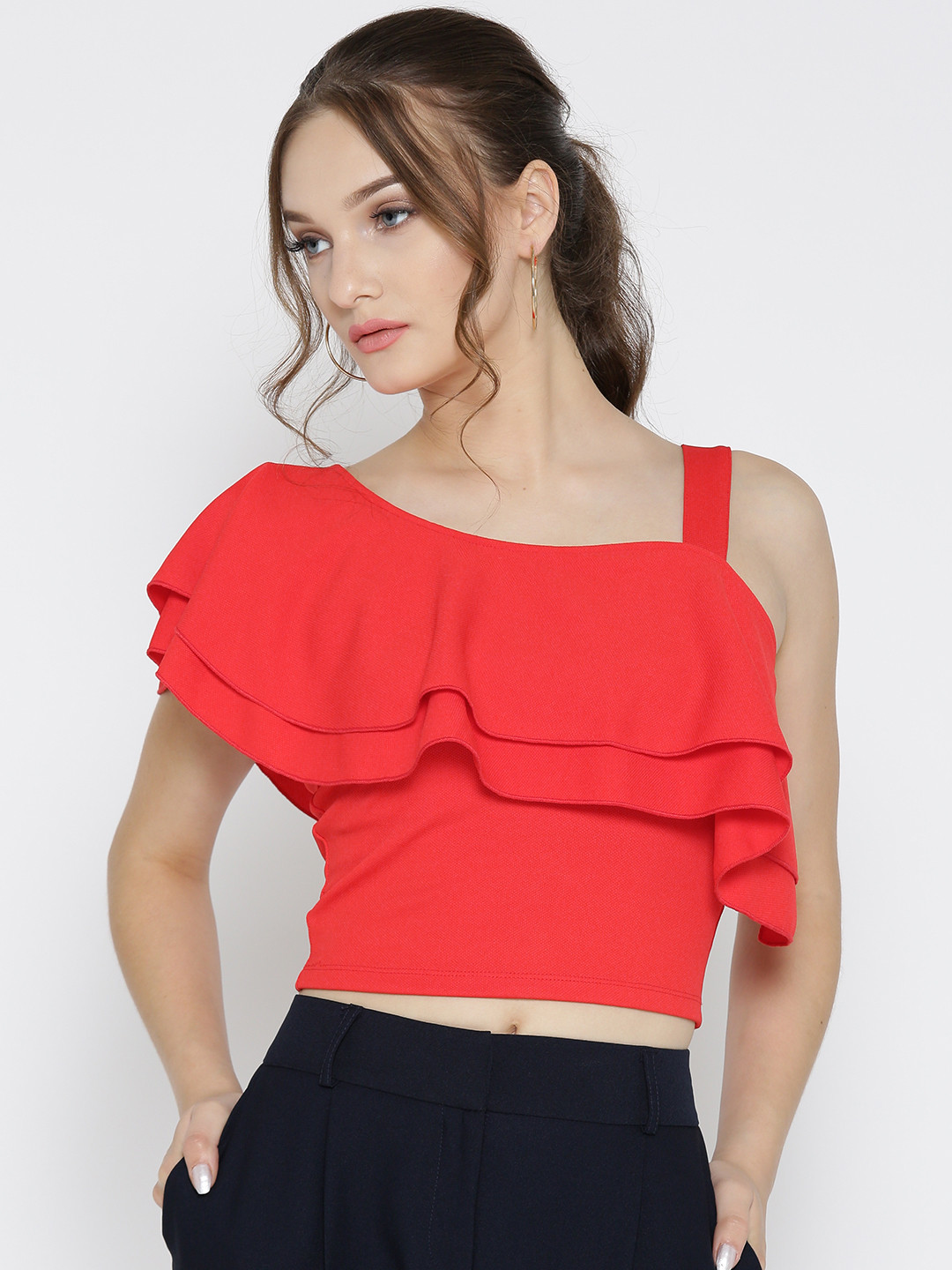 Veni Vidi Vici Women Red Solid Crop One Shoulder Top