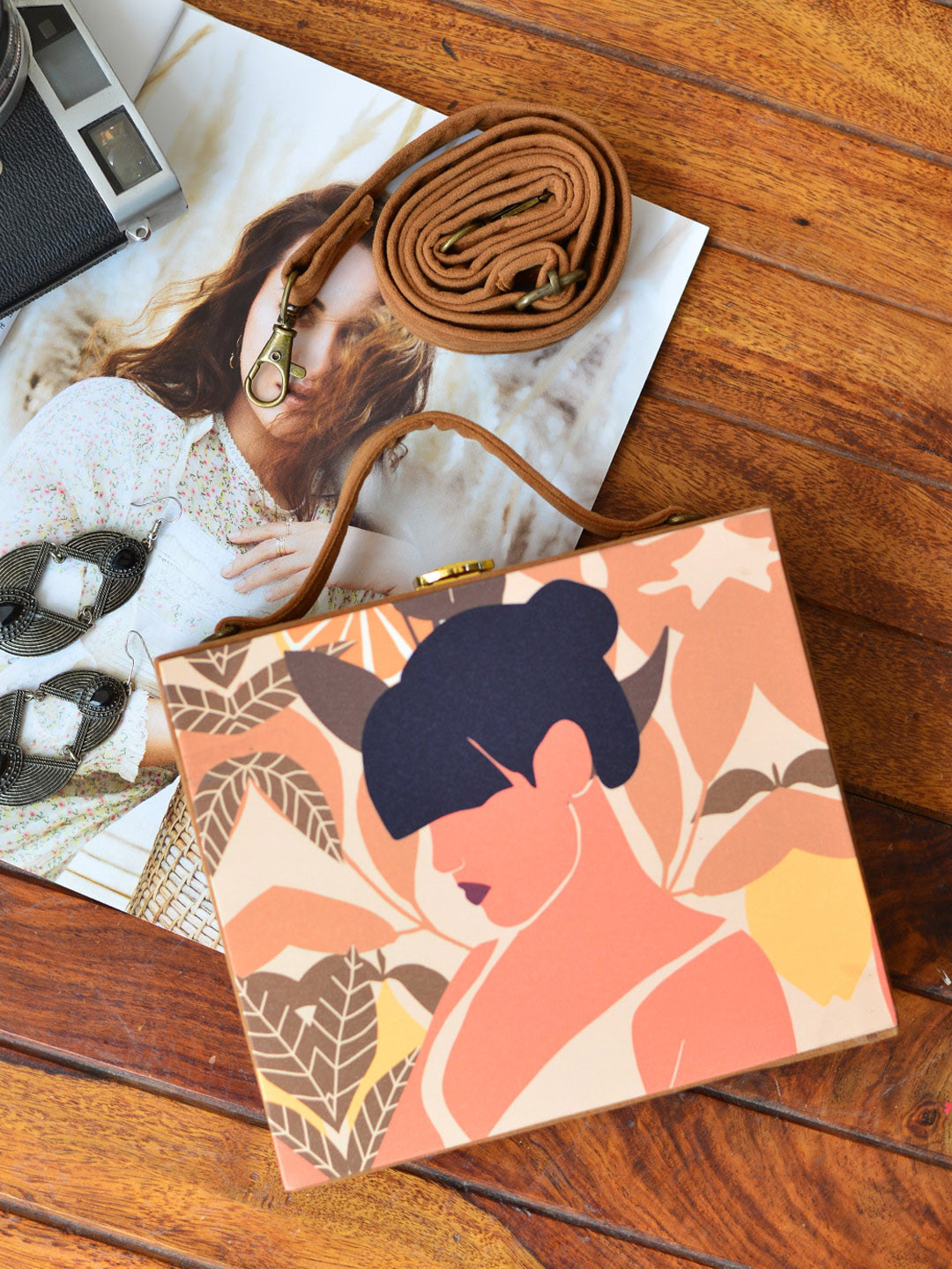 ARTKLIM Tan & Black Printed Box Clutch