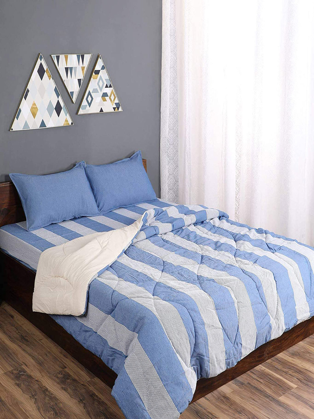 Saral Home Blue & White Striped Mild Winter 210 GSM Double Bed Quilt