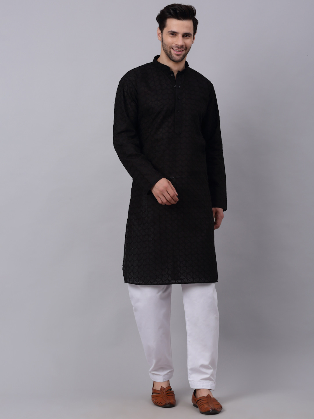 KRAFT INDIA Men White Embroidered Chikankari Pure Cotton Kurta with Churidar