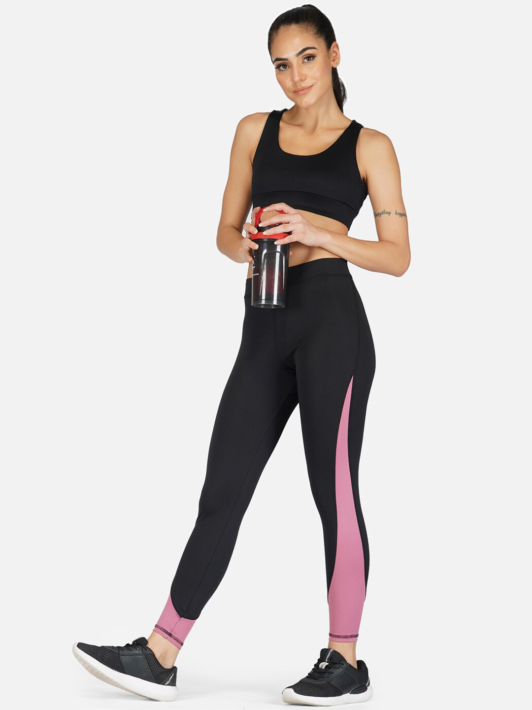 IMPERATIVE Women Black & Pink Colourblocked Slim-Fit Tights