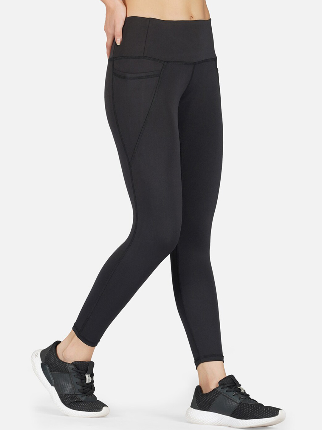 IMPERATIVE Women Black Solid Dry Fit Outdoor Sport Tights