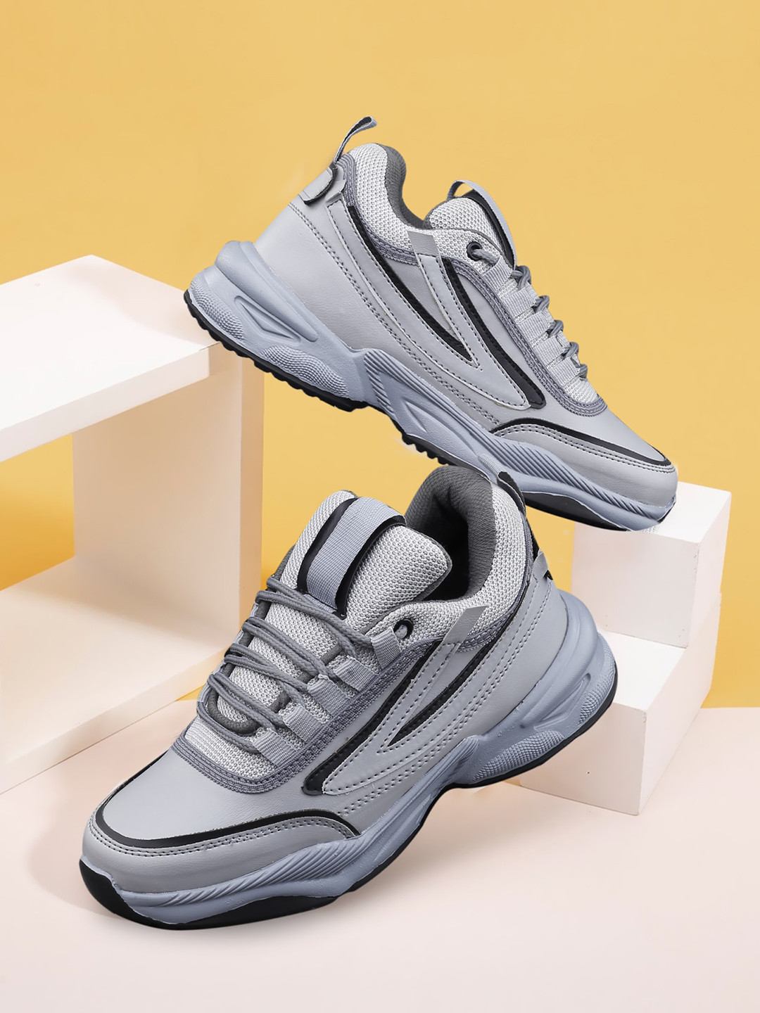 AROOM Women Grey Solid Sneakers