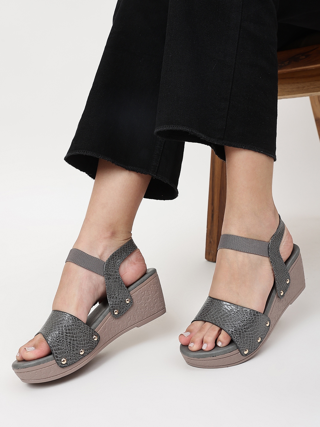 Grey discount wedge pumps