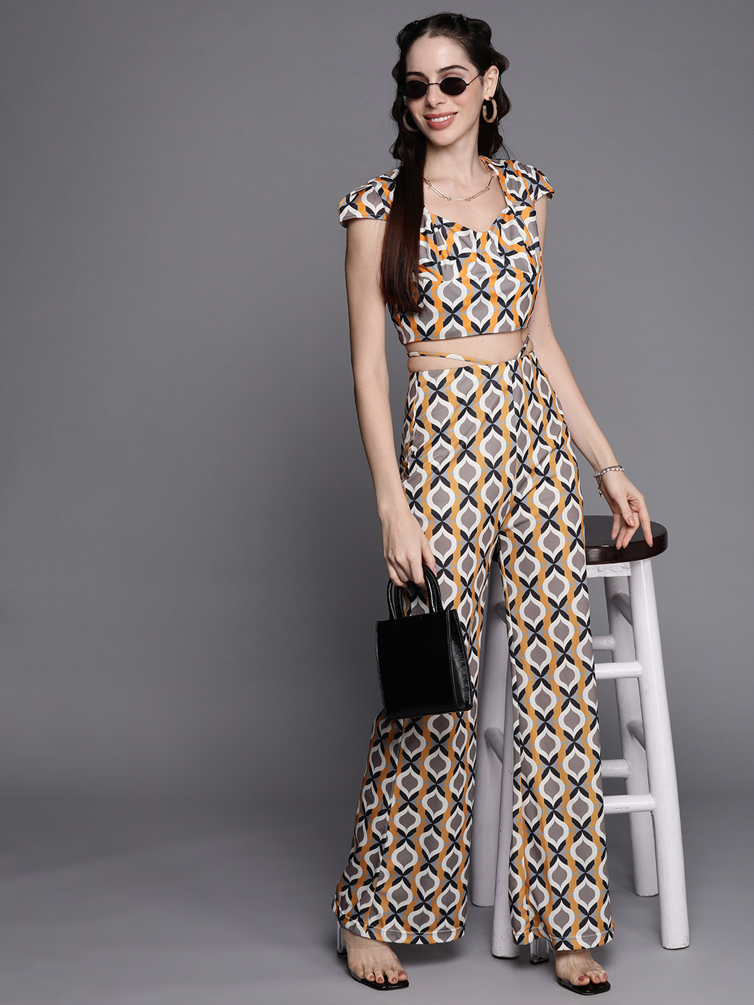 SASSAFRAS Orange Printed Sweetheart Neck Cap Sleeves Crop Top