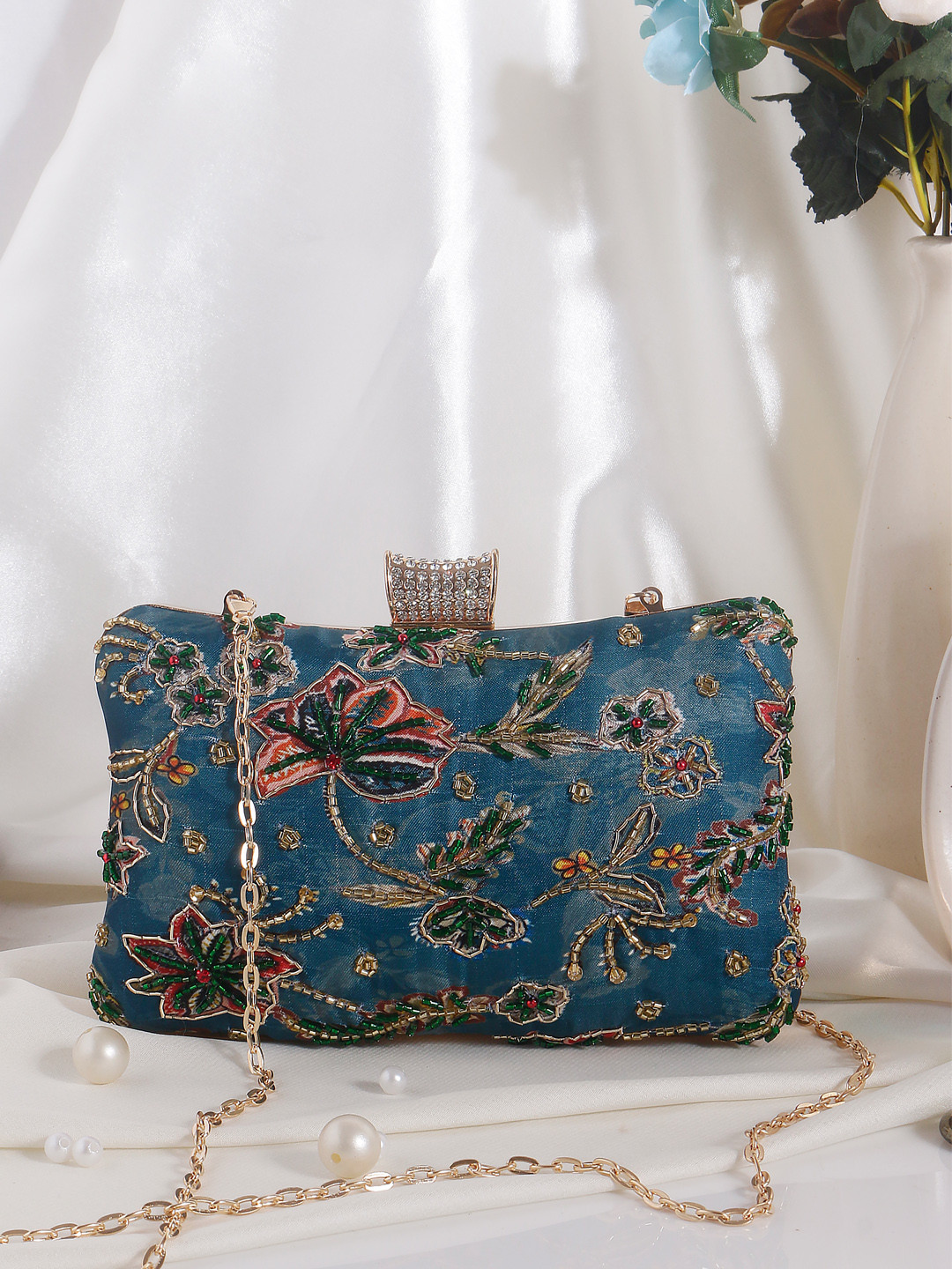 Swisni Women Blue Embroidered Clutches