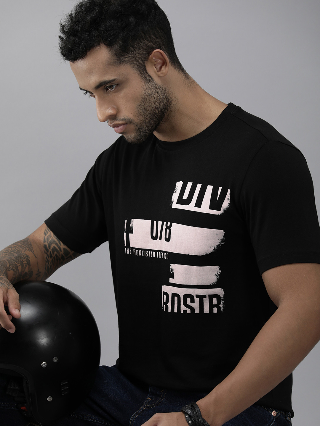 Roadster Men Black & Off White Brand Logo Printed Pure Cotton T-shirt