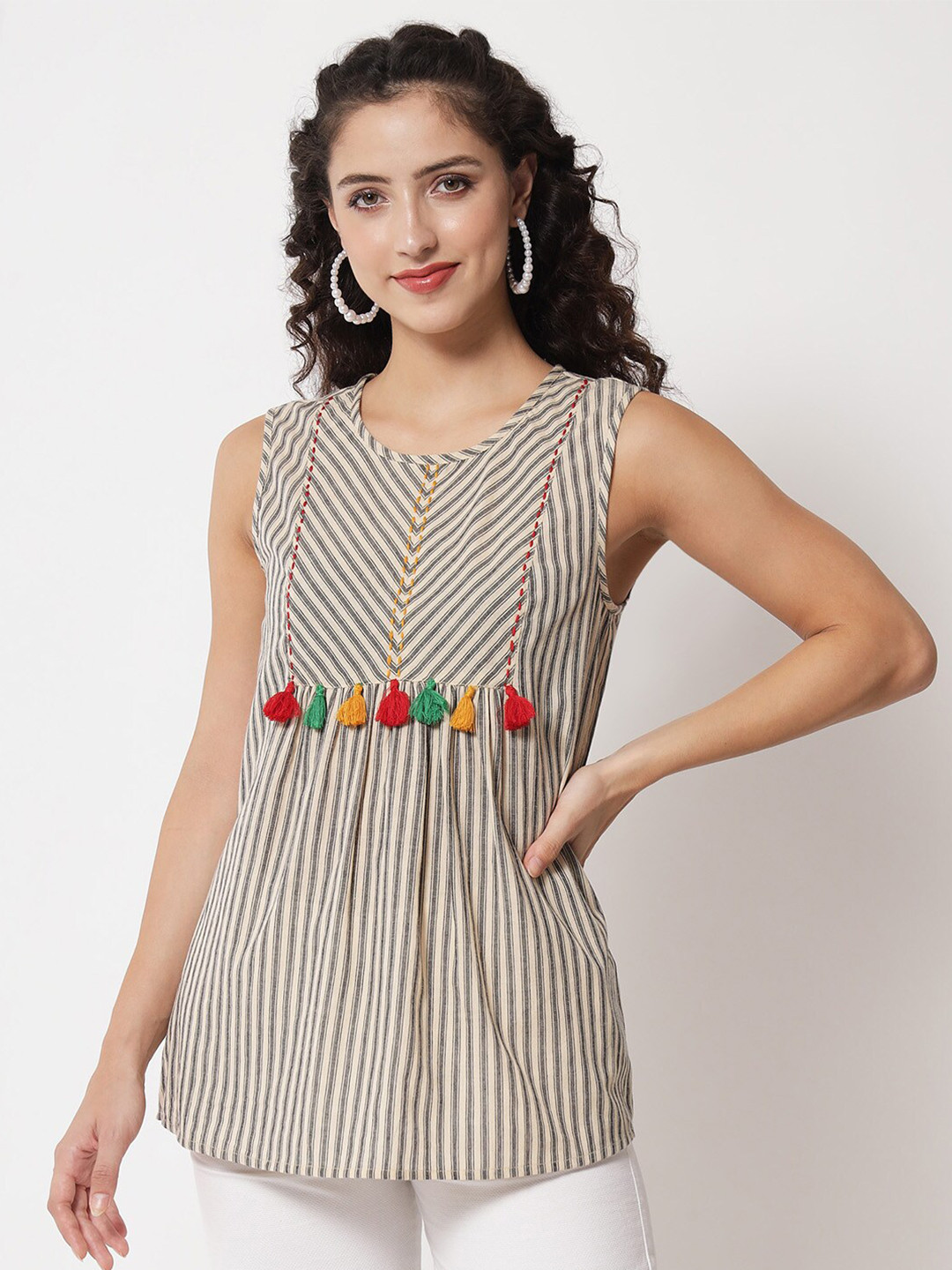 Beatnik Women Brown Geometric Printed Rayon Flared sleeveless Kurti