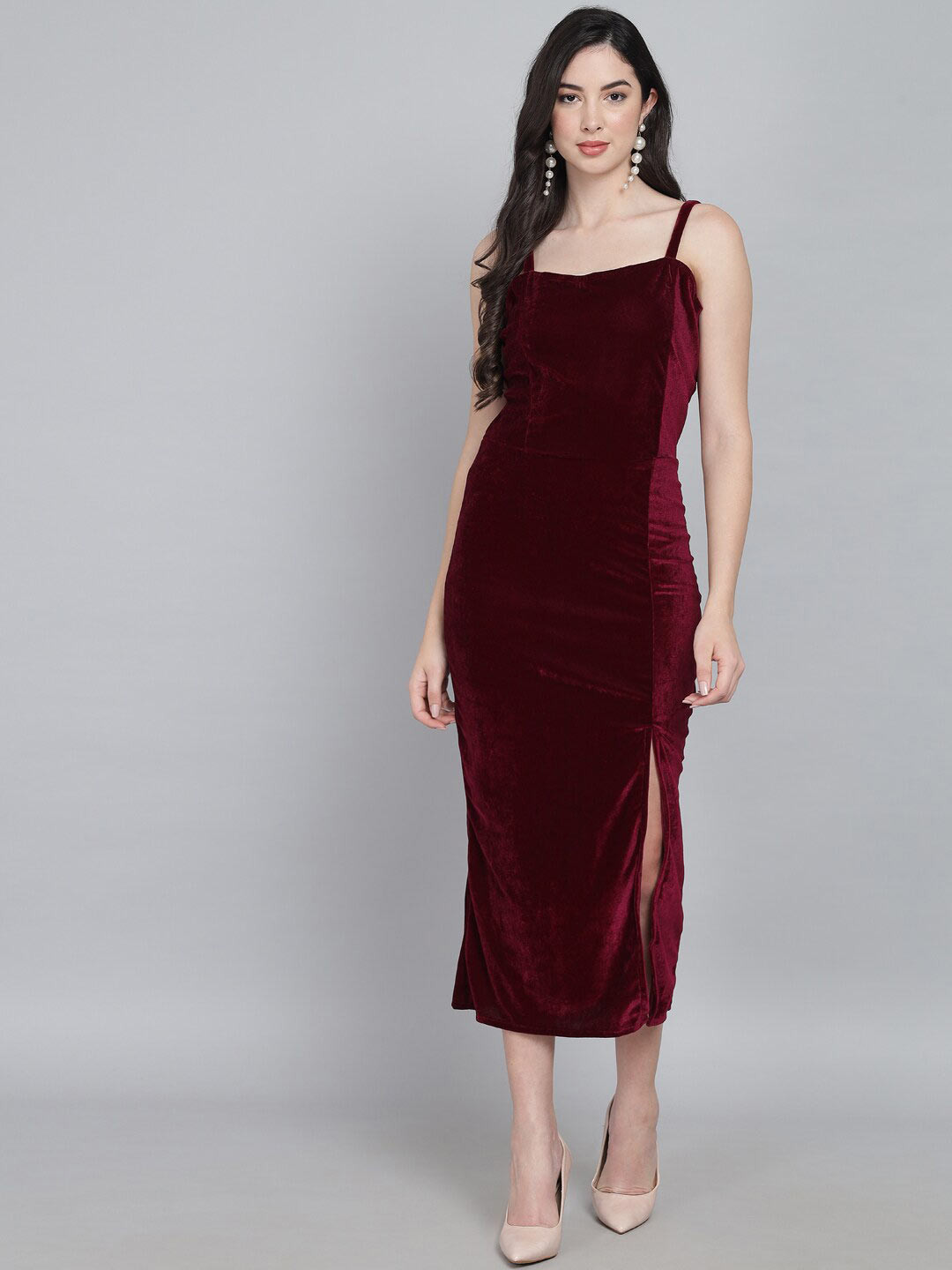 VAARARO Women Maroon Velvet Bodycon Midi Dress