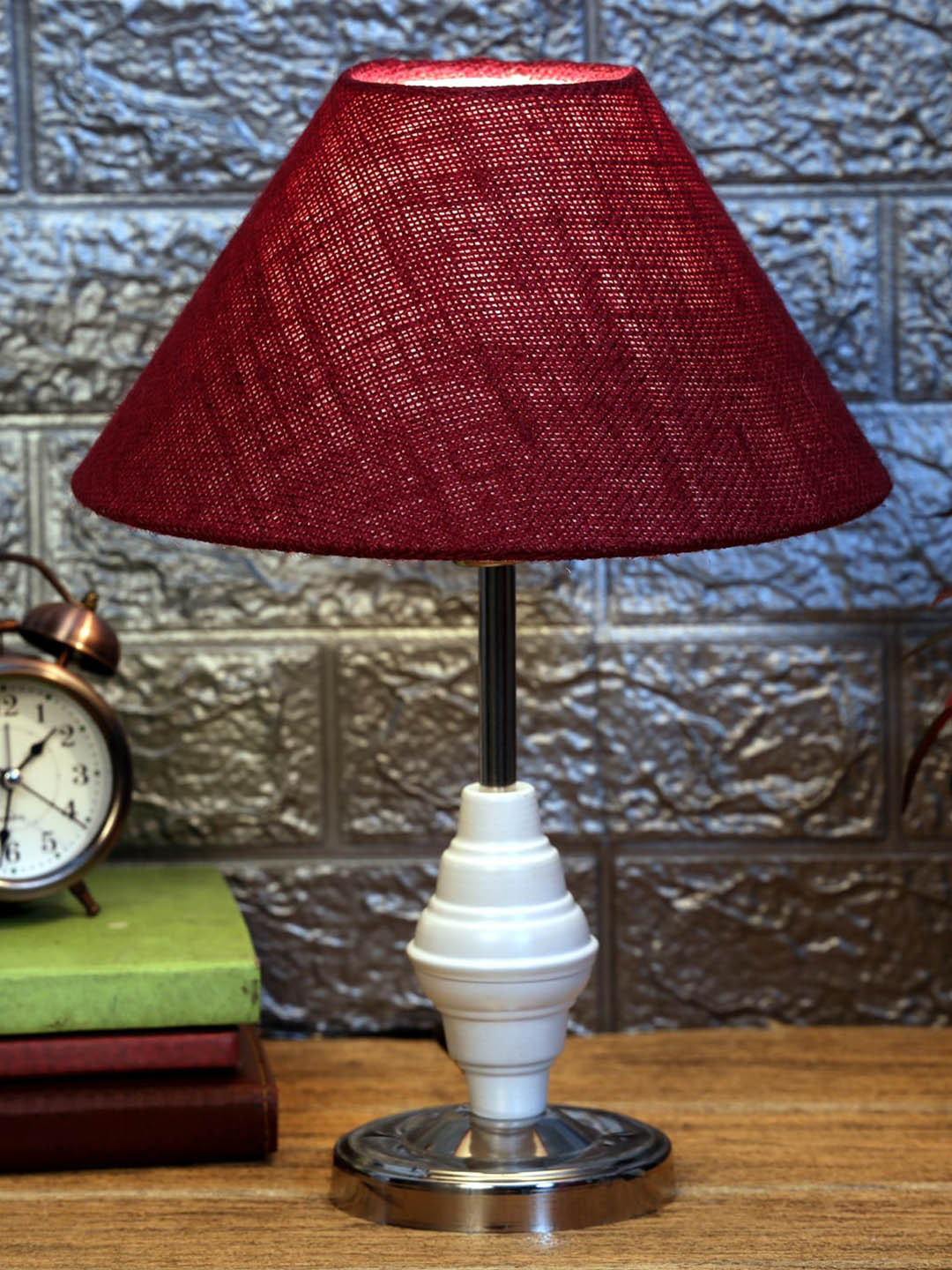 foziq White & Maroon Solid Metal Table Lamps With Fabric Shade