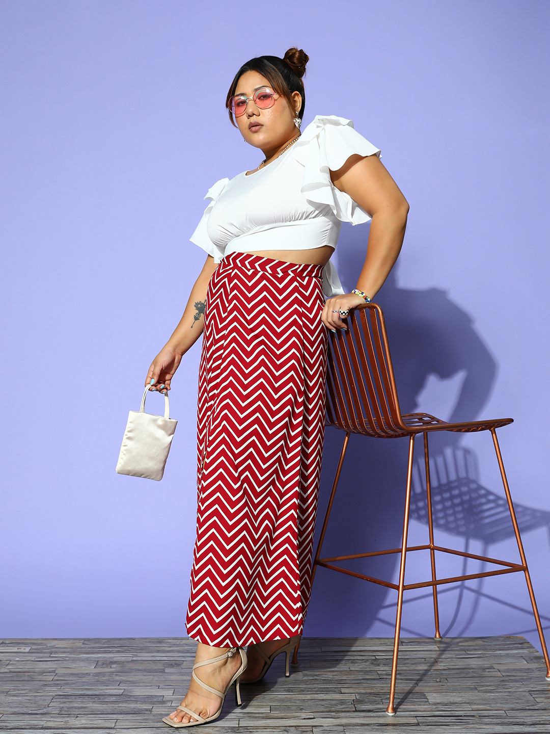 Berrylush Curve White Solid Ruffled Top