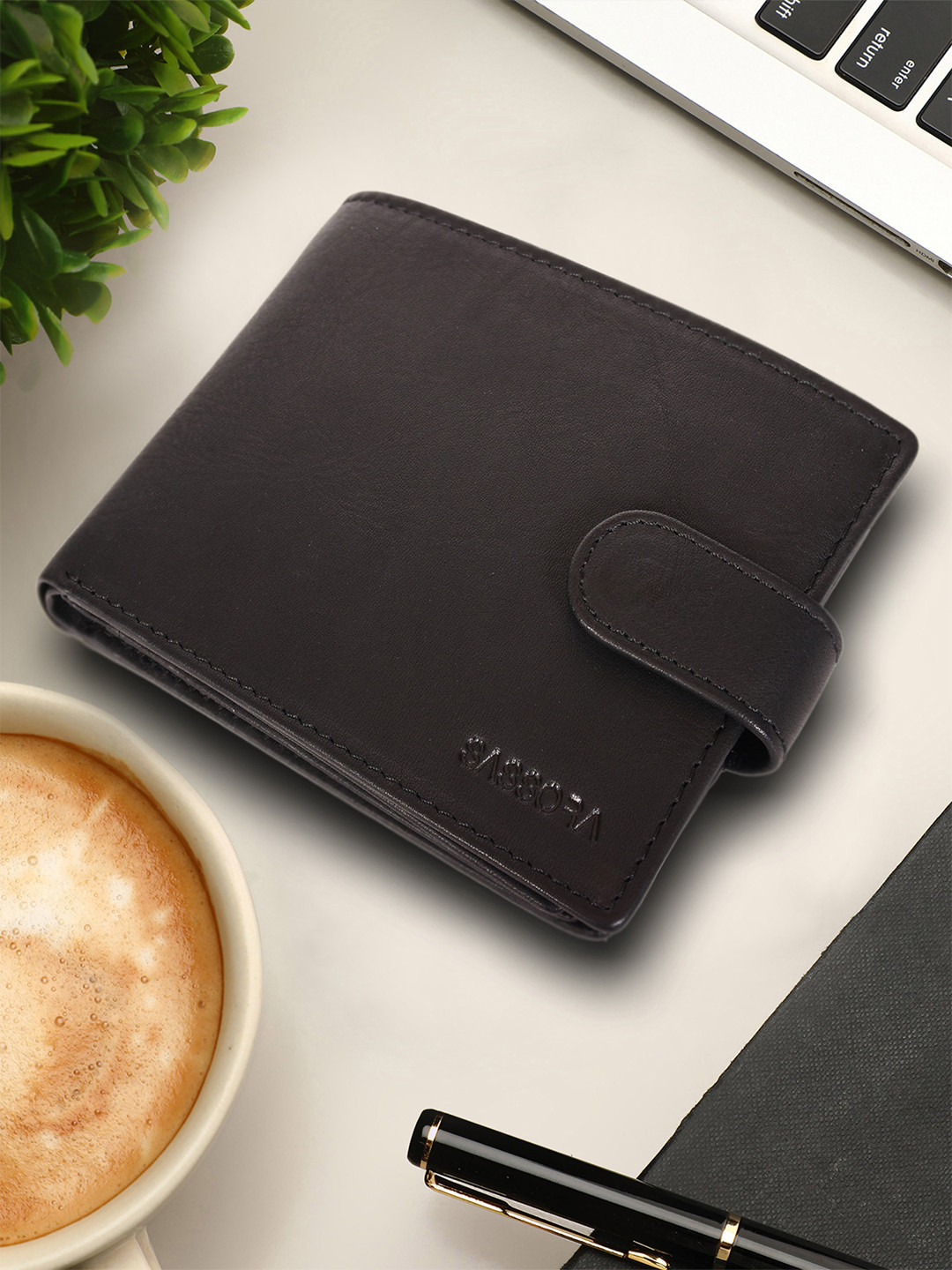 Sassora Men Black Buckle Detail Leather Two Fold Wallet