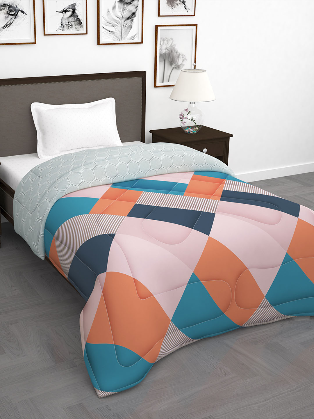 Story@home Grey & Peach-Coloured Geometric 180 GSM AC Room Reversible Single Bed Comforter