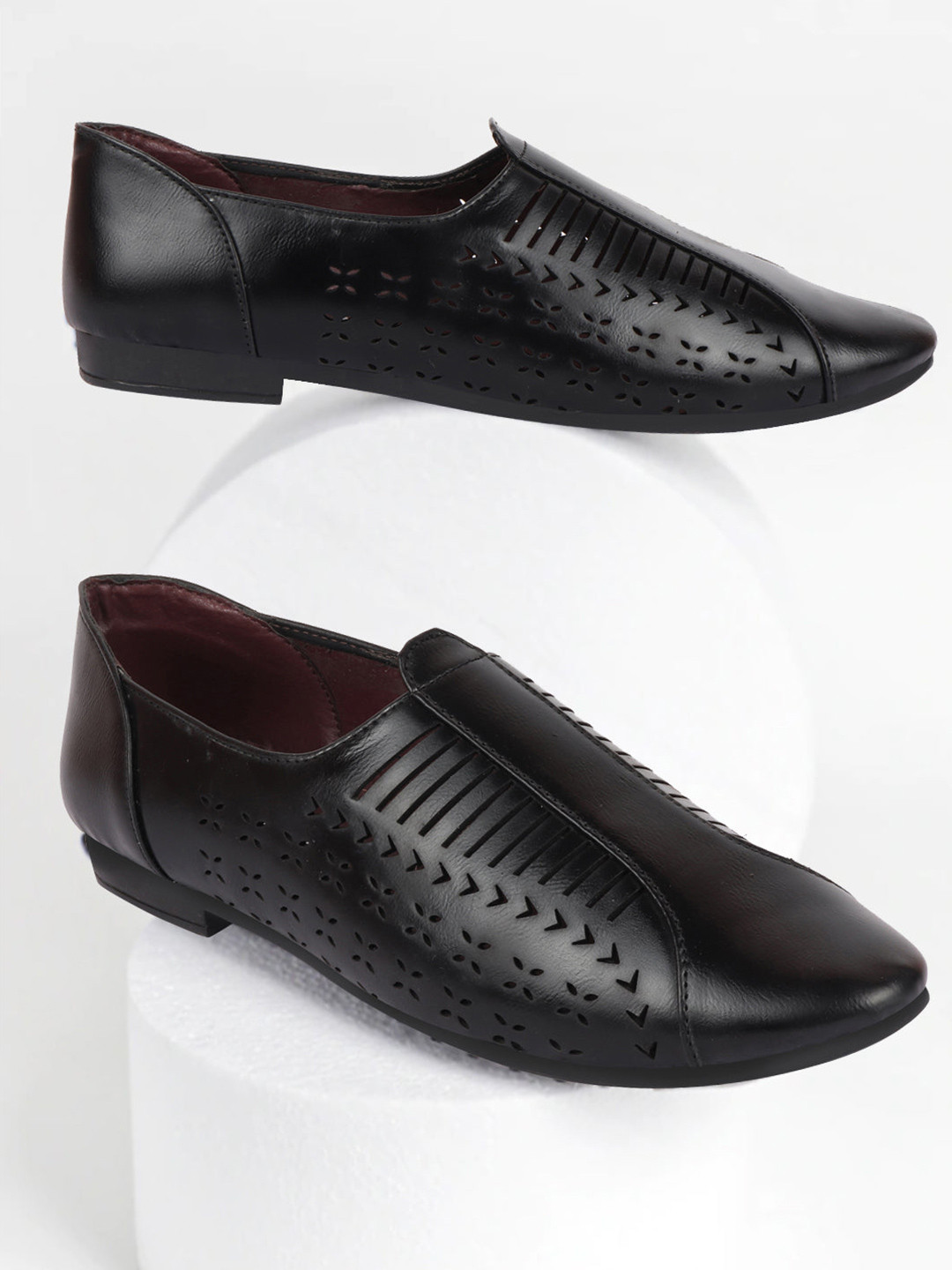 FAUSTO Men Black Laser Cut Design Mojaris