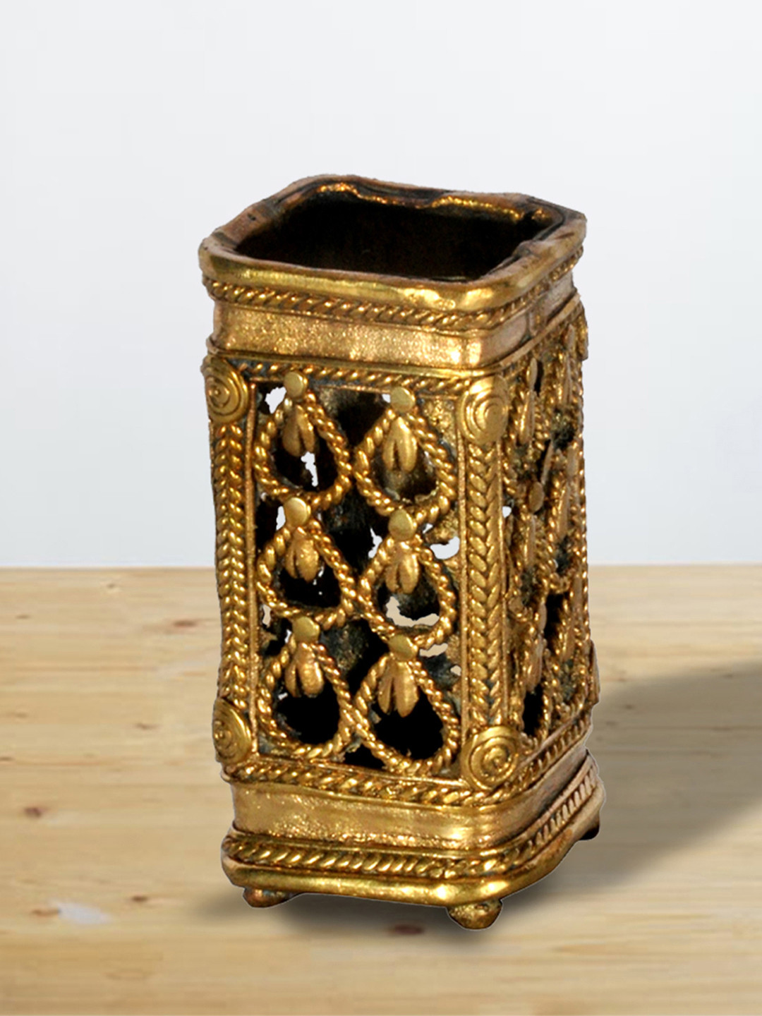 SHREE KALA HOME DECOR Pen Holder Bronze Brass Metallic Home Office Medium Showpiece - 4.5 Inches