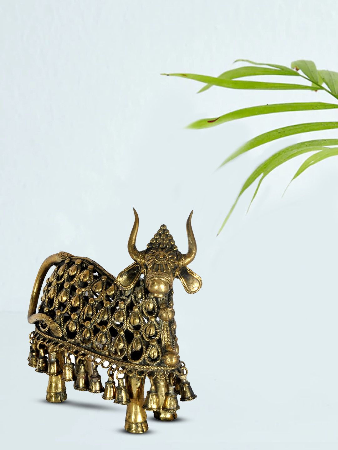 SHREE KALA HOME DECOR Nandi Gold Brass Metallic Prayer Room Hand-Crafted Medium Showpiece - 10.5 Inches