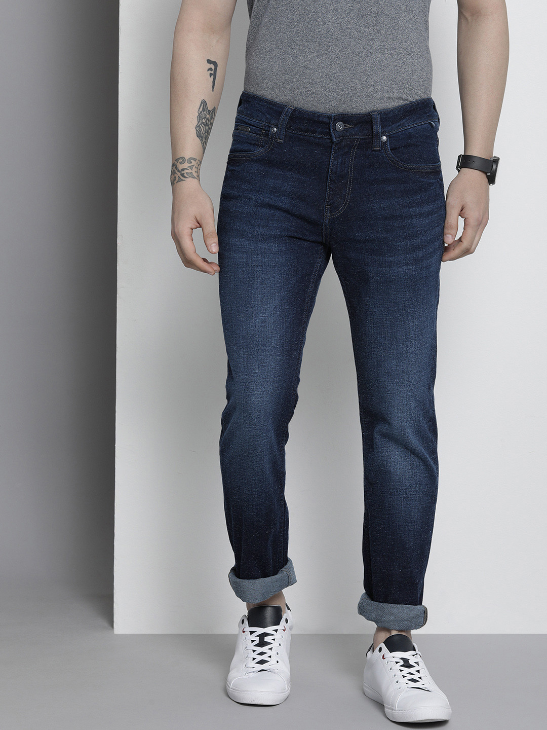 Nautica Men Straight Fit Light Fade Stretchable Jeans