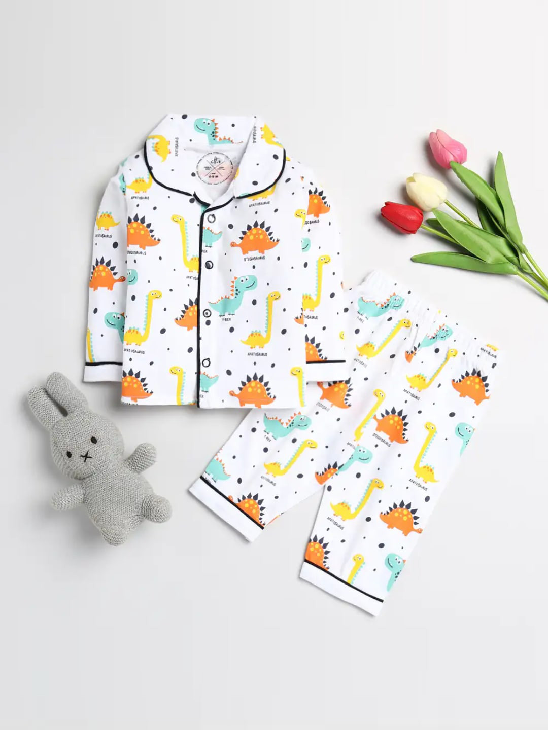 Clt s Unisex Kids White Printed Full Sleeve Night Suit