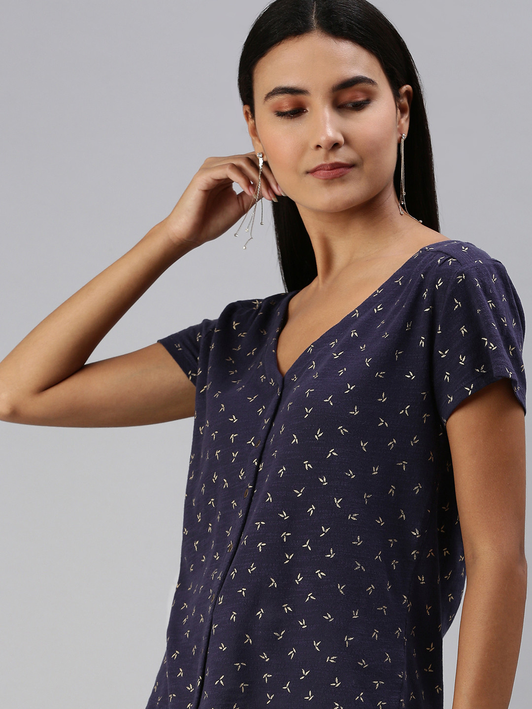 EVERYDAY by ANI Blue & Beige Floral Print Top