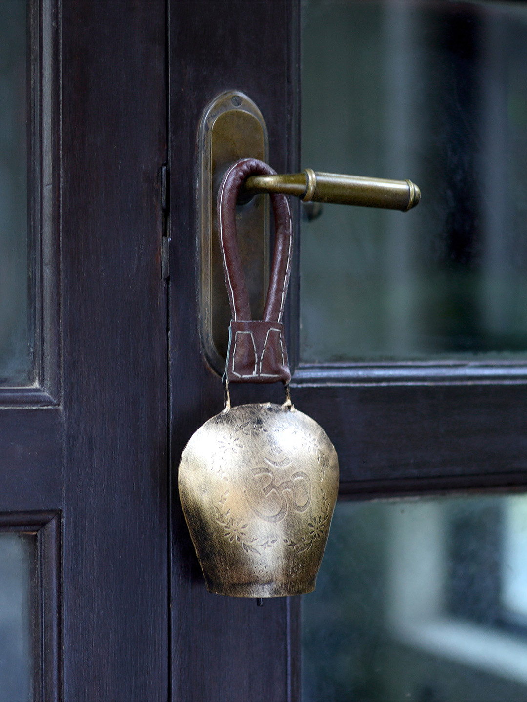 DULI Fancy Cowbell Windchime with Embossed Om Design