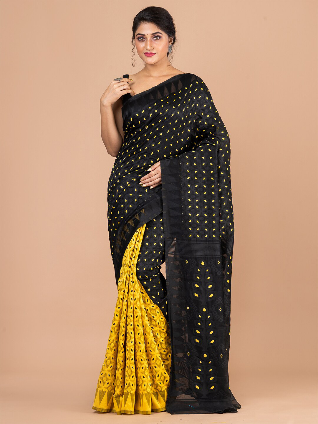Laa Calcutta Yellow And Black Woven Design Pure Cotton Jamdani Saree