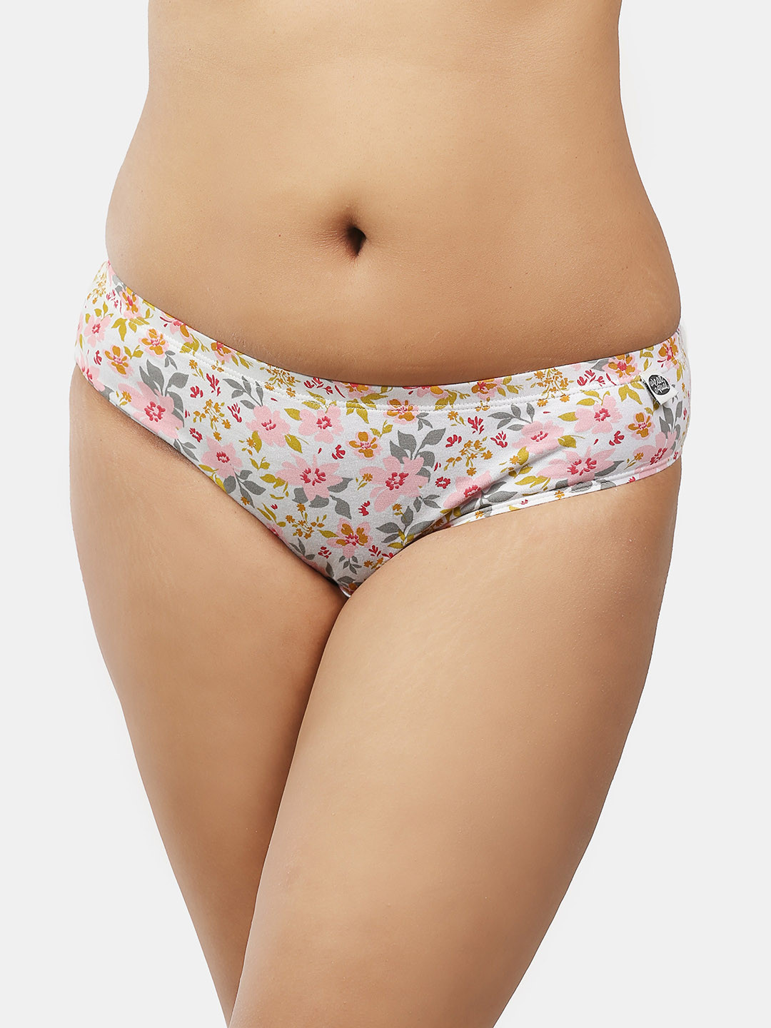 Wear Equal Women White & Red Printed Basic Briefs