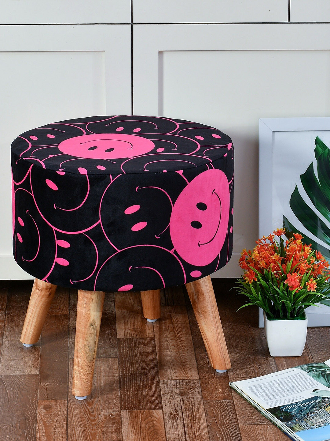RIANCE CREATIONS Black & Pink Printed Ottoman With Wooden Legs