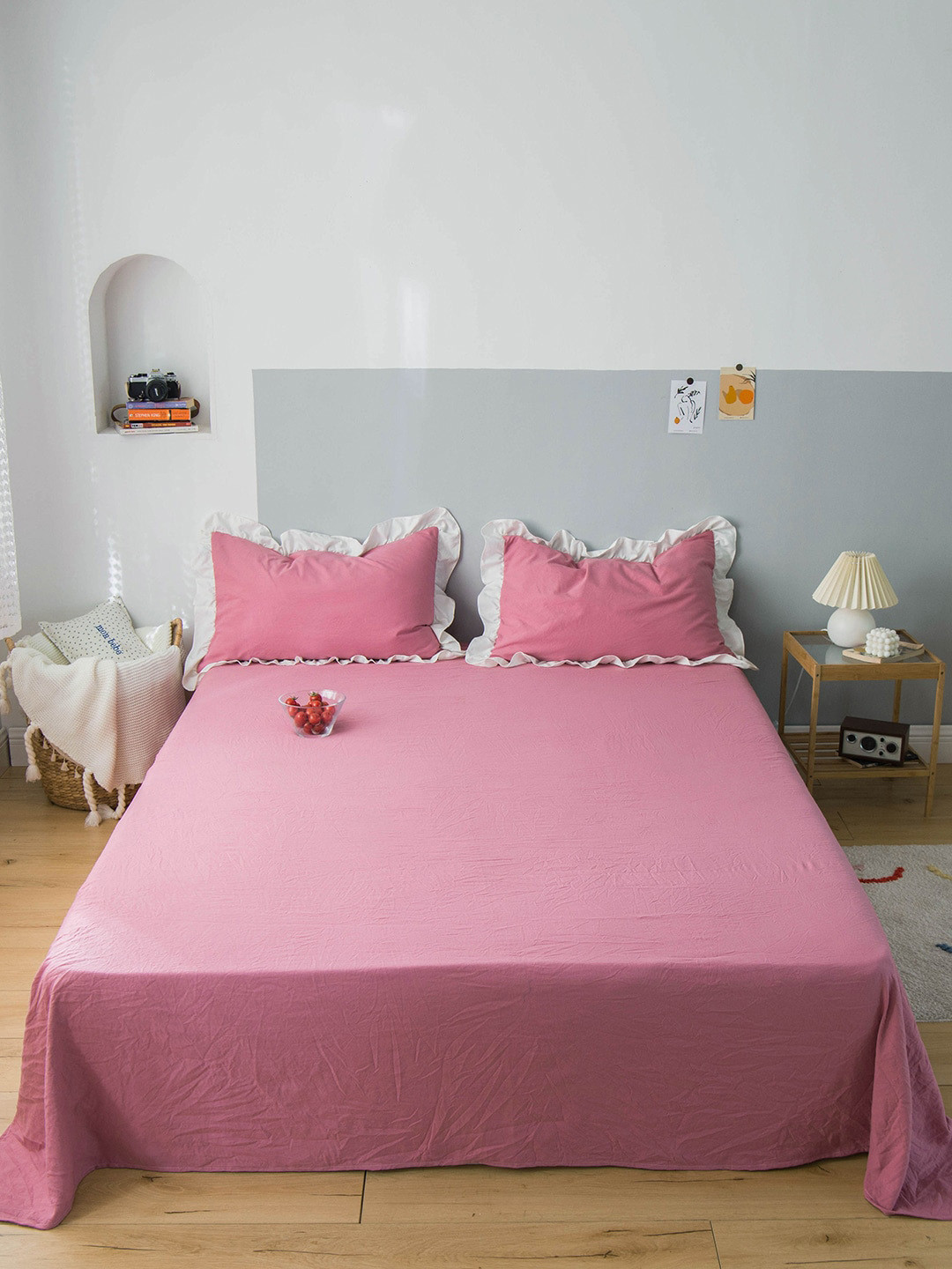 JC HOME Rose Polycotton 150 TC King Bedsheet with 2 Pillow Covers-94 x 96 inches