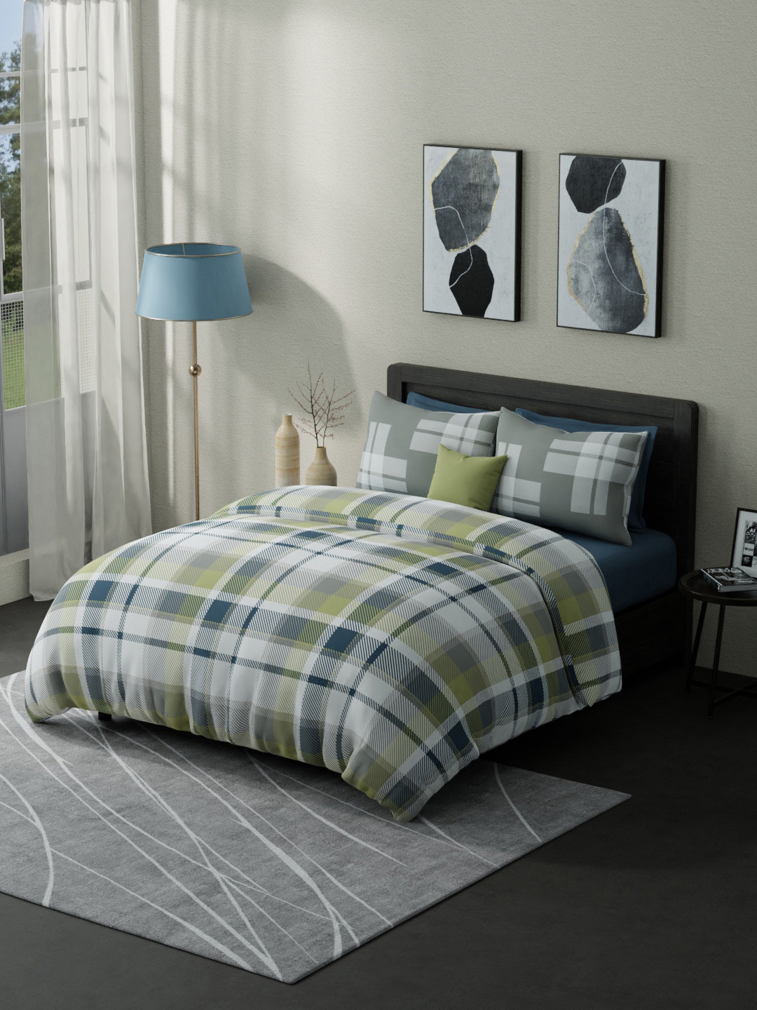 United Colors of Benetton Boutique Pure Cotton Super King Bedsheet with 2 Pillow Covers