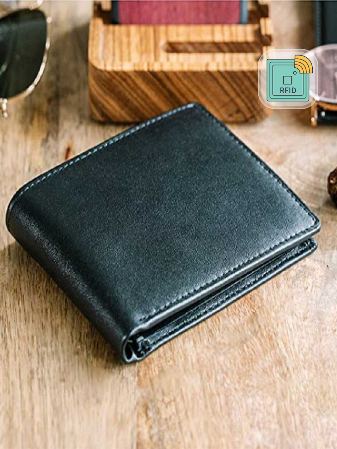 CONTACTS Men Leather Two Fold Wallet