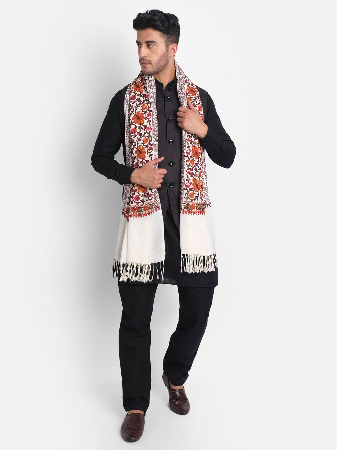 Zamour Men Embroidered Stole