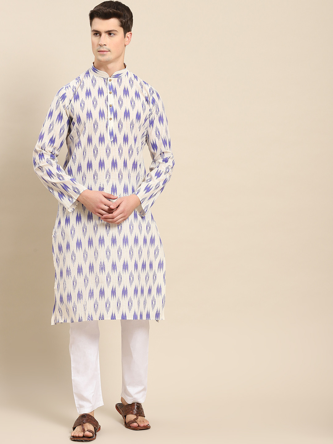 RAJUBHAI HARGOVINDAS Men Blue & Beige Ikat Printed Cotton Kurta
