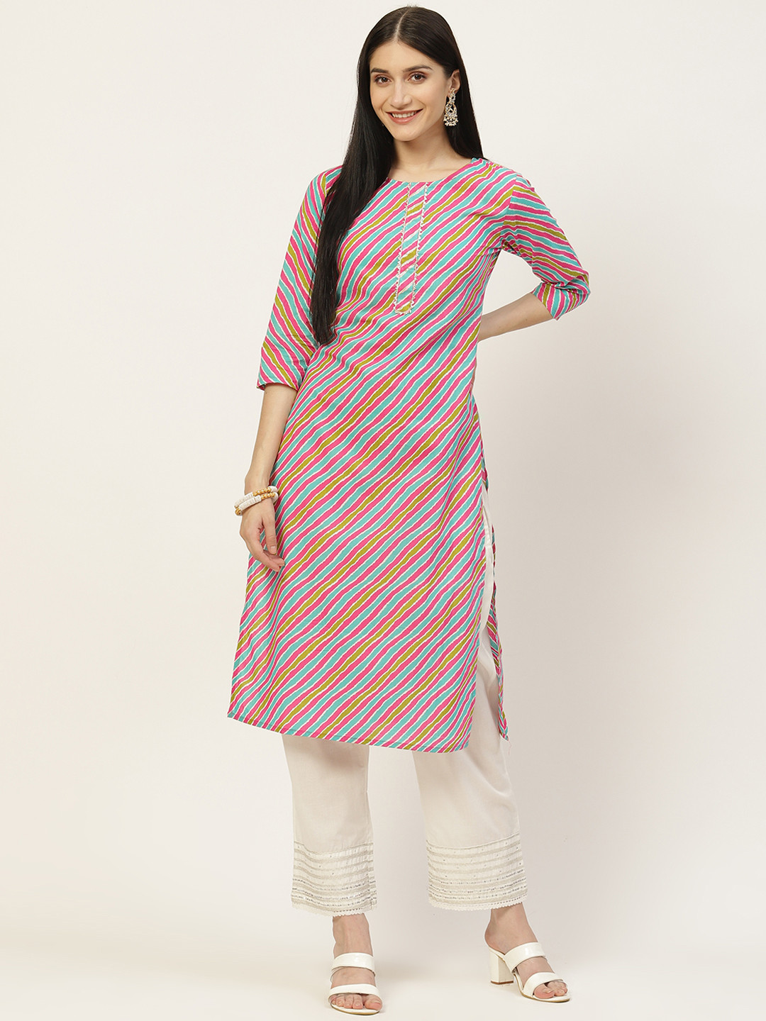 Maaesa Women Pink & Sea Green Leheriya Printed Gotta Patti Kurta