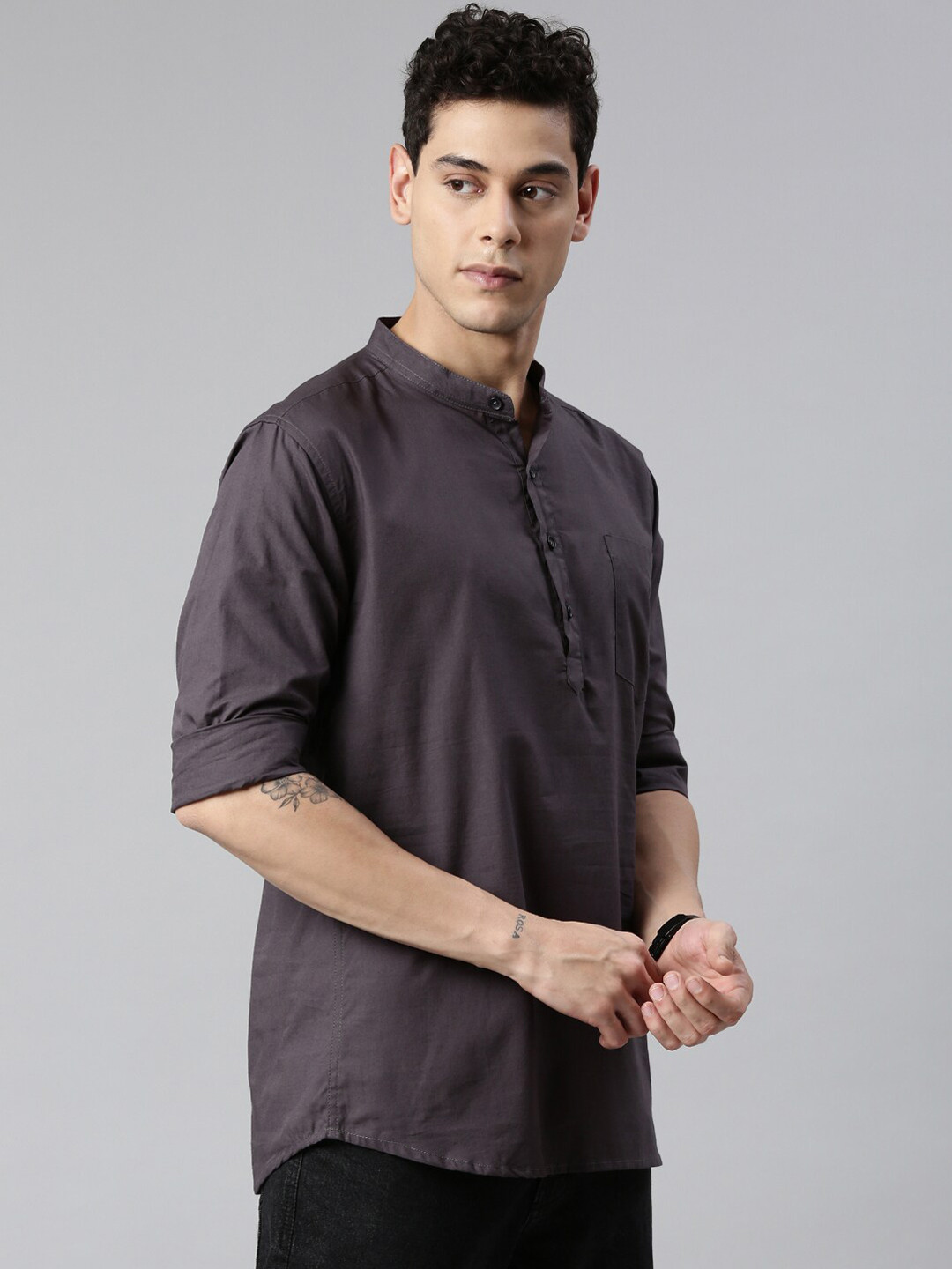 Kryptic Men Dark Grey Solid Cotton Mandarin Collor Short kurta