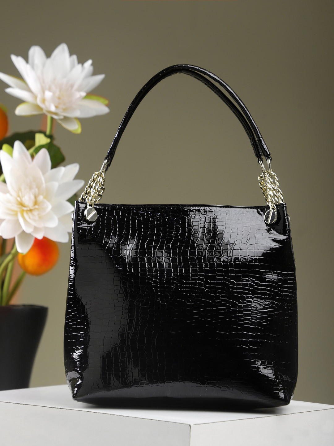 Bag Pepper Black PU Structured Handheld Bag with Tasselled