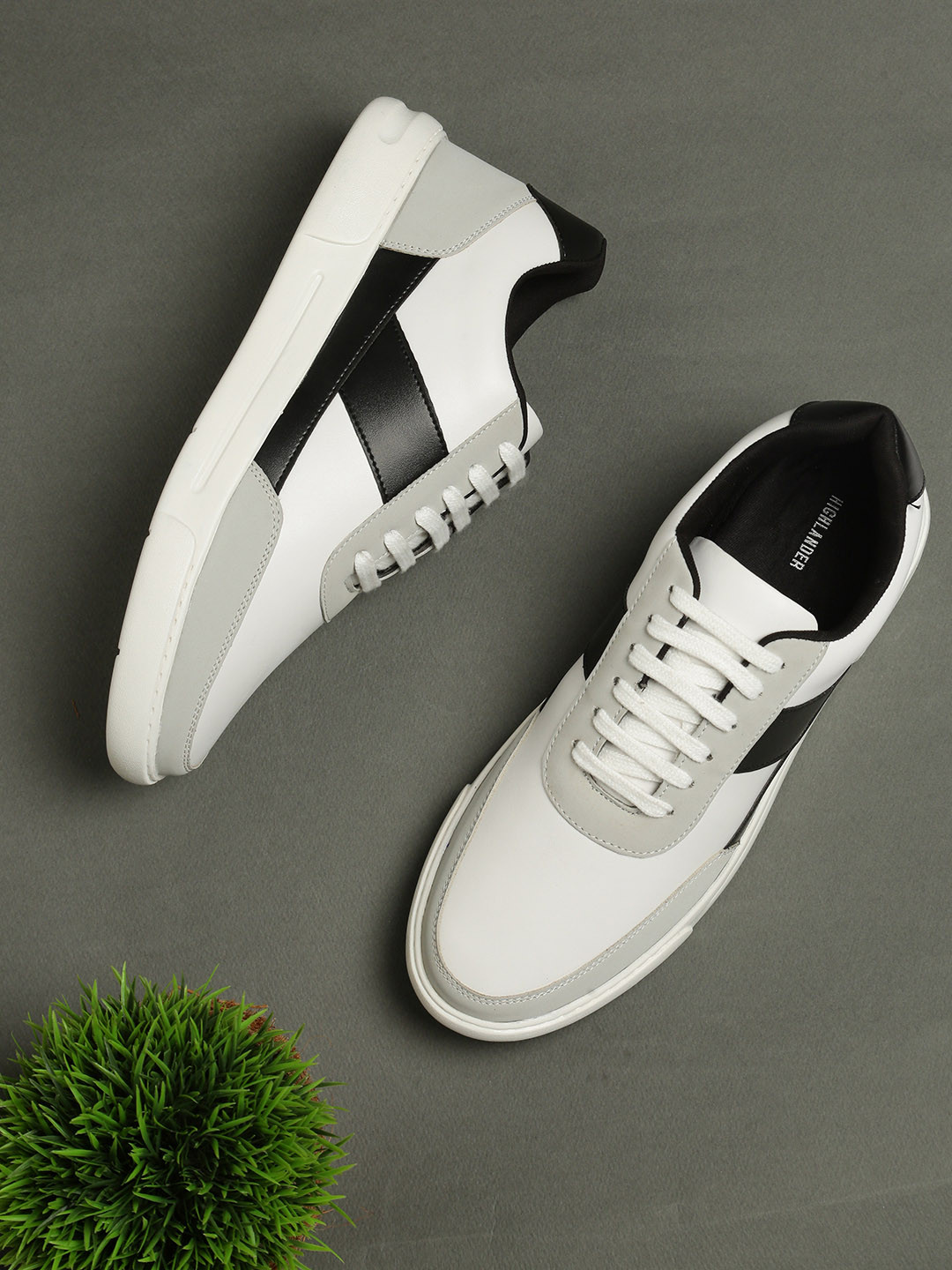 HIGHLANDER COLORBLOCKED LACE-UP SNEAKERS