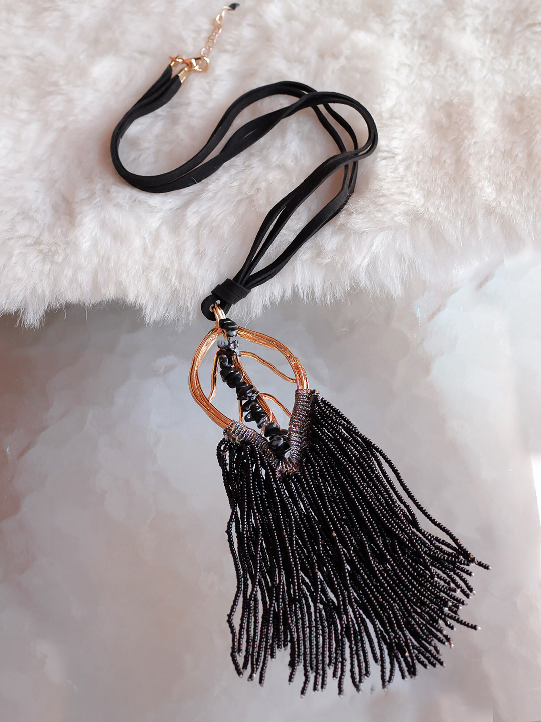 Bellofox Women Gold-Toned & Black Gold-Plated Chain