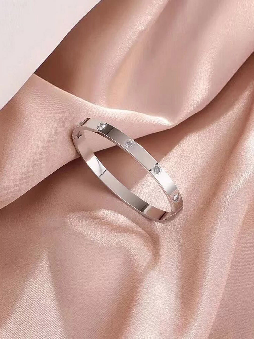 Jewels Galaxy Women Silver Bracelet