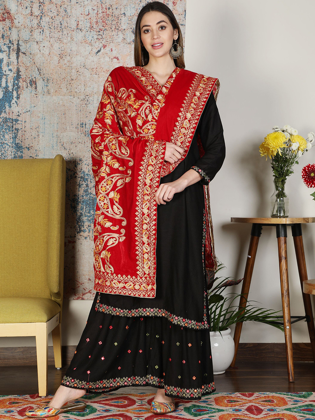 Moda Chales Women Red & Orange Embroidered Shawl