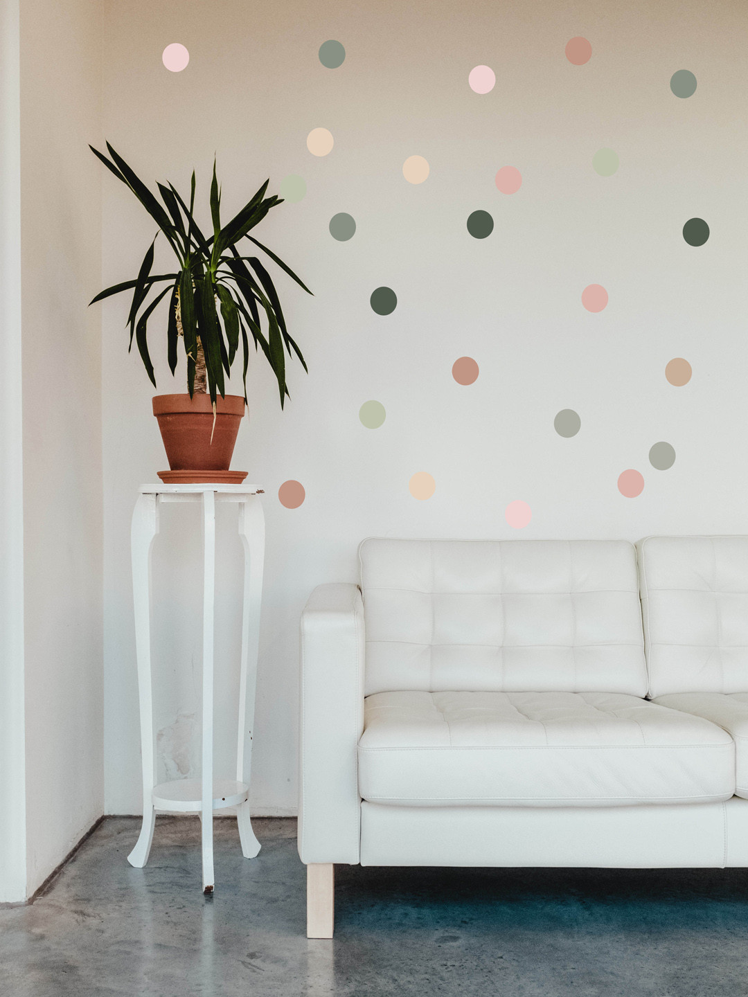 RANGOLI Kids Grey & Pink Polka Dots Wall Sticker