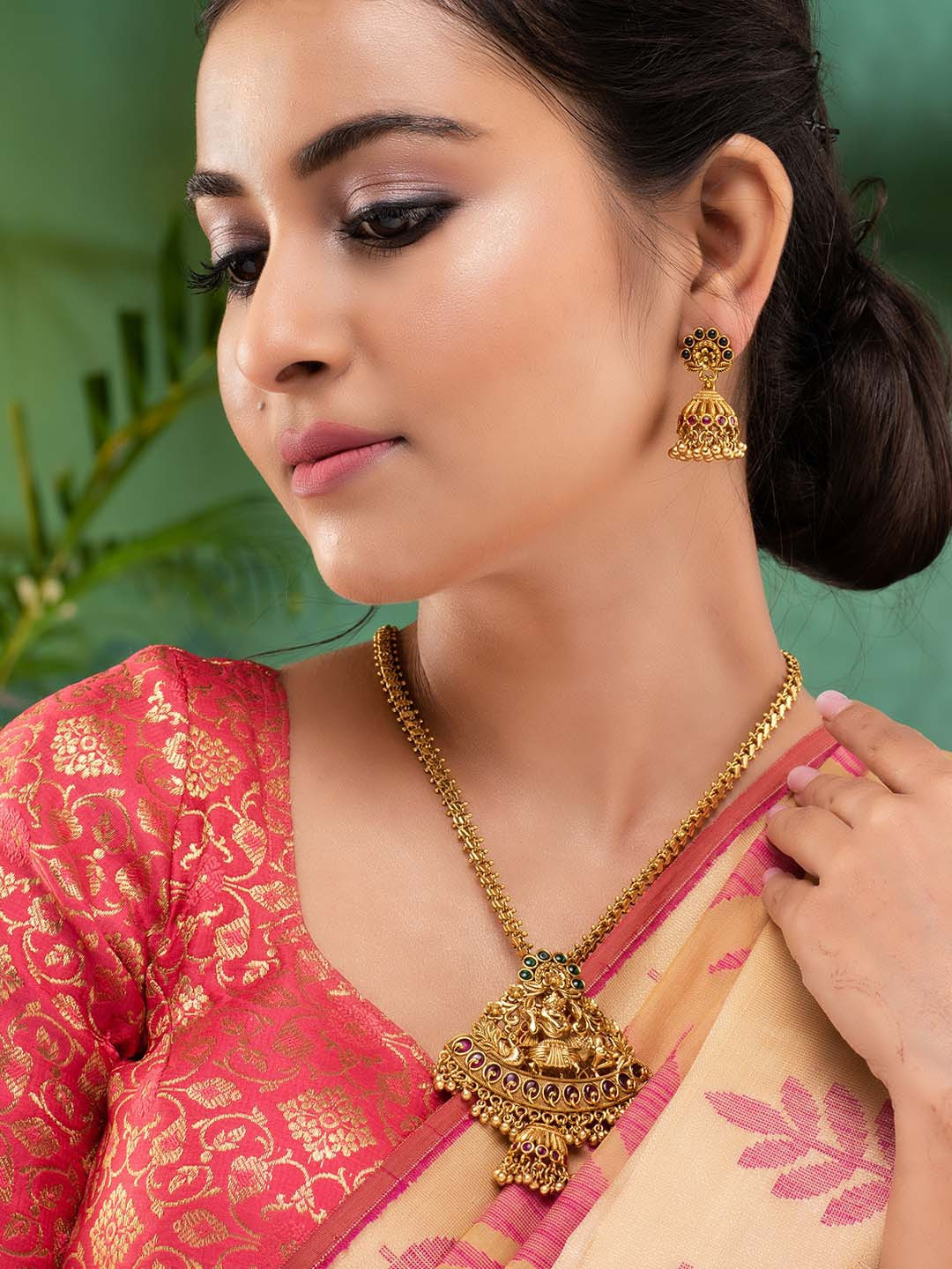 Saraf RS Jewellery Gold-Plated Green AD-Studded Pendant Jewellery Set