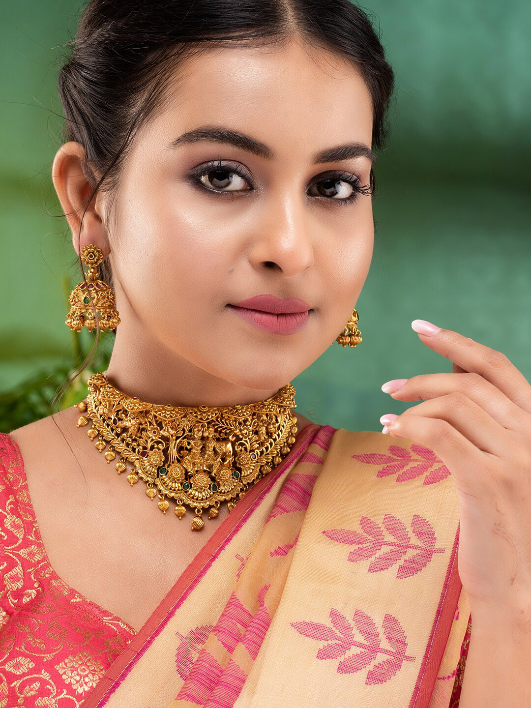 Saraf RS Jewellery Gold-Plated AD-Studded Kempo Radha Krishna Jewellery Set