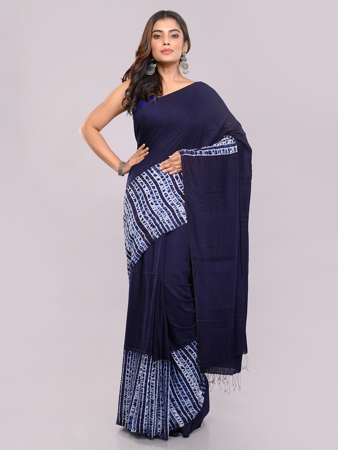 ArtEastri Navy Blue & White Woven Design Pure Cotton Shibori Saree With Blouse Piece