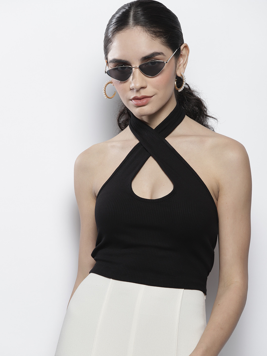 NA-KD Black Solid Ribbed Keyhole Halter Neck Crop Top