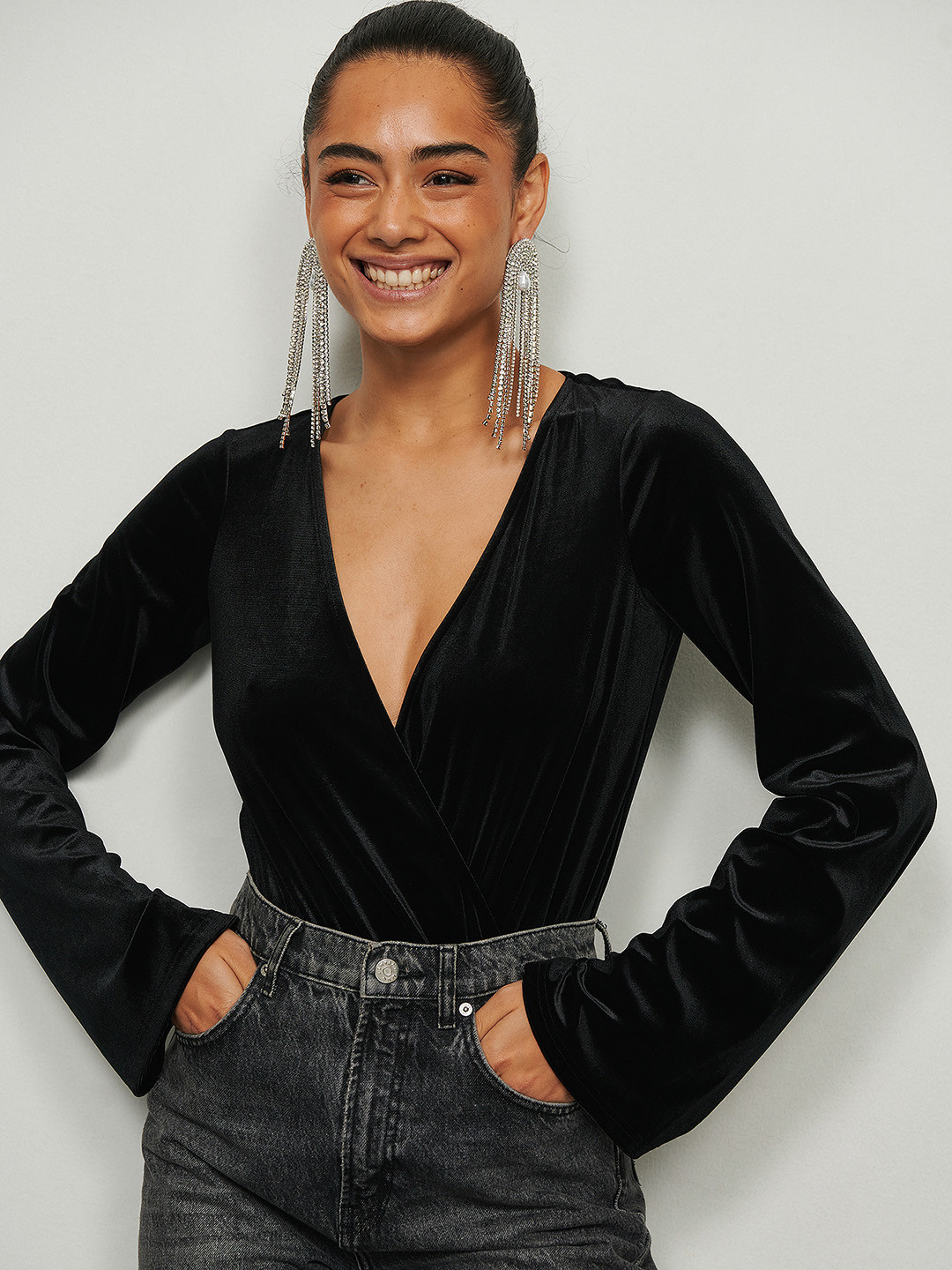 NA-KD Women Black Solid Velvet Bodysuit